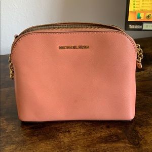 Pink Michael Kors Jetset Travel Crossbody Bag